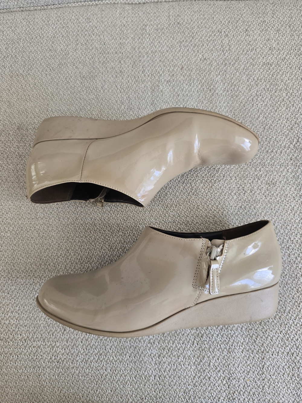 COLE HAAN GRANDOS Callie Waterproof Patent Leather Wedge Rainbooties - Cream, 7 - Picture 2 of 9
